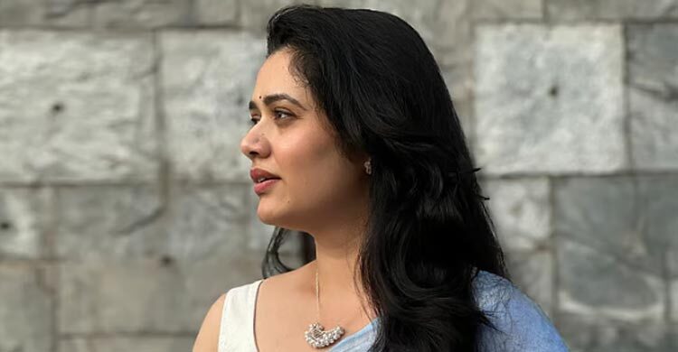 হঠাৎ ভাইরাল হওয়া কে এই অভিনেত্রী