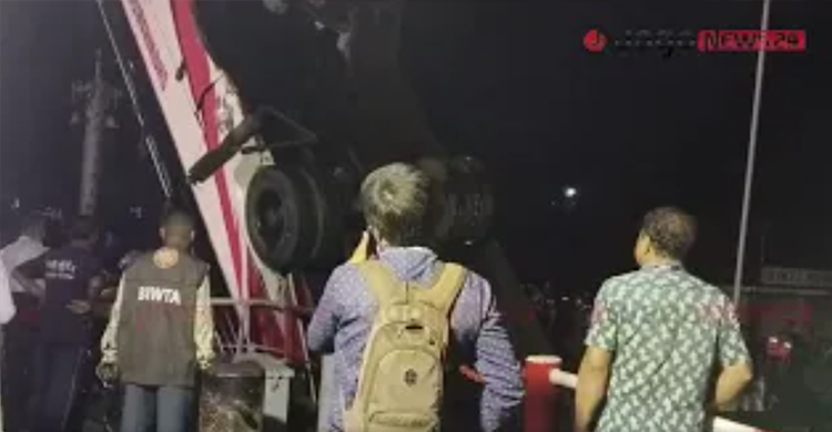 পদ্মায় বাসডুবির ঘটনায় পাঁচ সদস্যের তদন্ত কমিটি