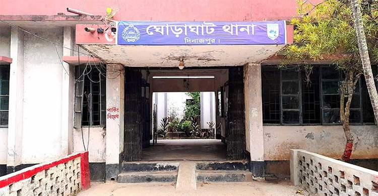 দিনাজপুরে ট্রাকচাপায় মোটরসাইকেল আরোহী ৩ যুবক নিহত
