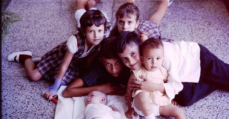 পরিবারের বড় সন্তান কেন বেশি মেধাবী হয়? গবেষণায় চমকপ্রদ তথ্য