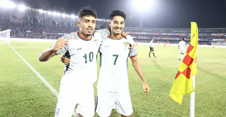 প্রথমার্ধে ১-০ গোলে এগিয়ে বাংলাদেশ