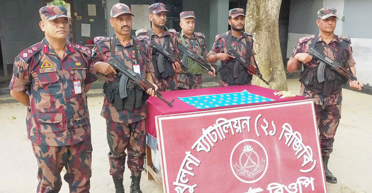 শার্শা সীমান্তে শরীরে বাঁধা ৫ কেজি সোনাসহ মরদেহ উদ্ধার