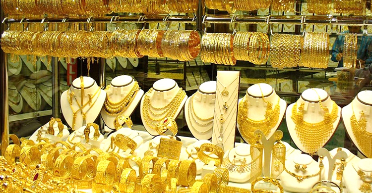 Gold price hits record high of Tk 1.20 lakh per bhori