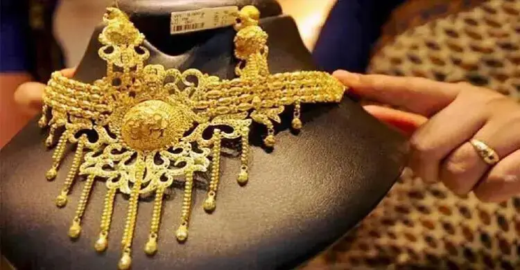 Gold climbs past $5,500 to new record