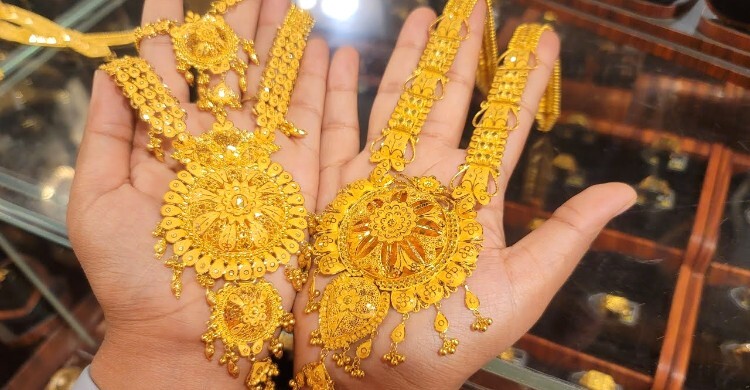 কলকাতায় সোনার দাম কত?
