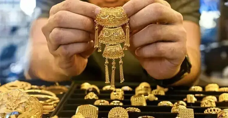 সোনার দাম আবার ৫ হাজার ডলারের দিকে, কারণ কী?