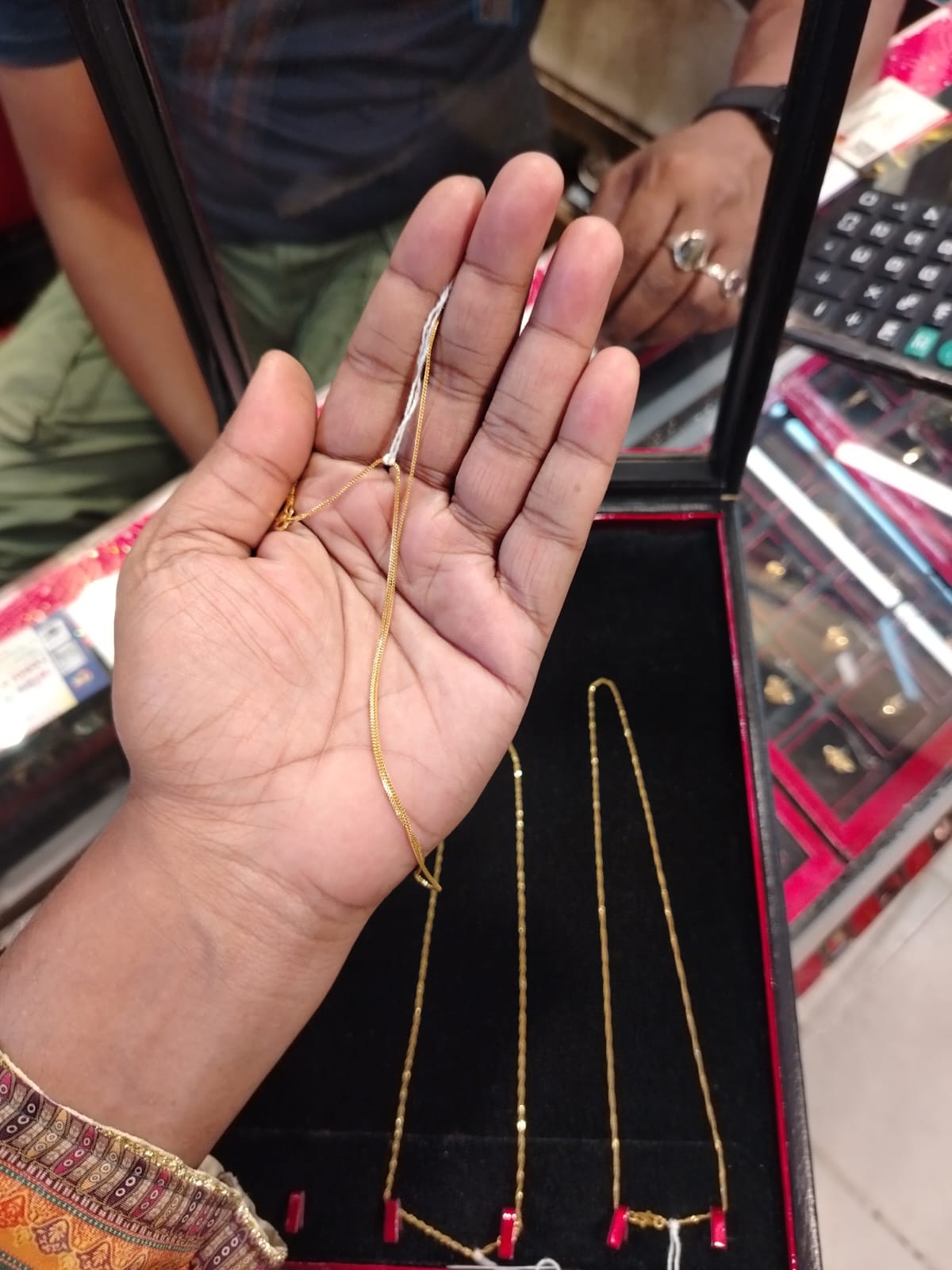 সোনার একই আংটির দুই দাম, জানুন রহস্য