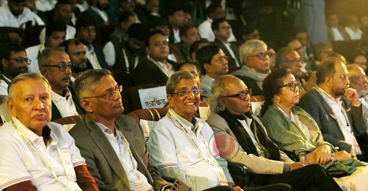 ঐক্যের ডাক দিয়ে গণমাধ্যম সম্মিলন শুরু