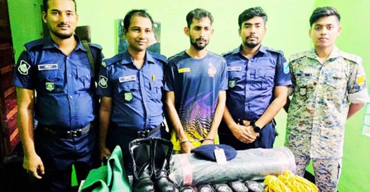 গোপালগঞ্জে চুরির অভিযোগে কারারক্ষী গ্রেফতার