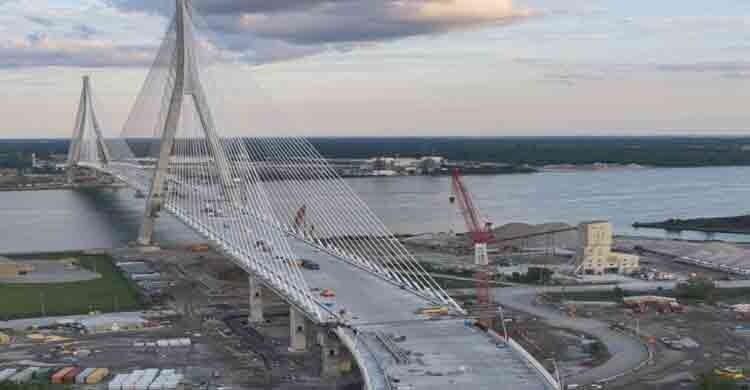 যুক্তরাষ্ট্র-কানাডা সংযোগ সেতু খুলতে না দেওয়ার হুমকি ট্রাম্পের