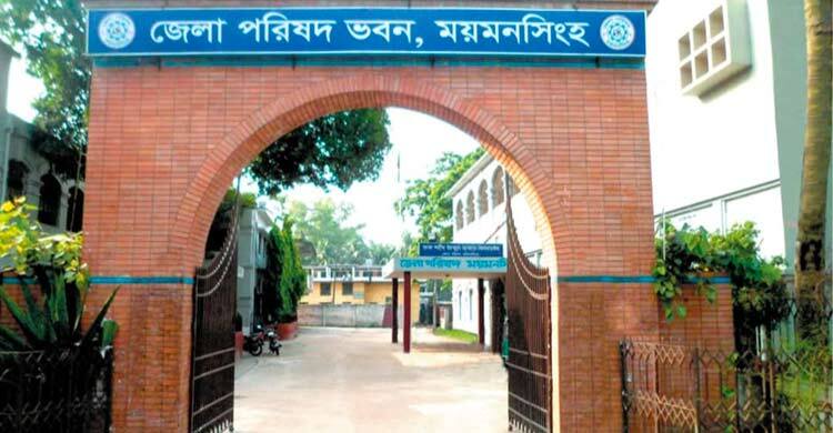 পারিবারিক কবরস্থানকে সামাজিক দেখিয়ে ২৪ লাখ টাকা বরাদ্দ