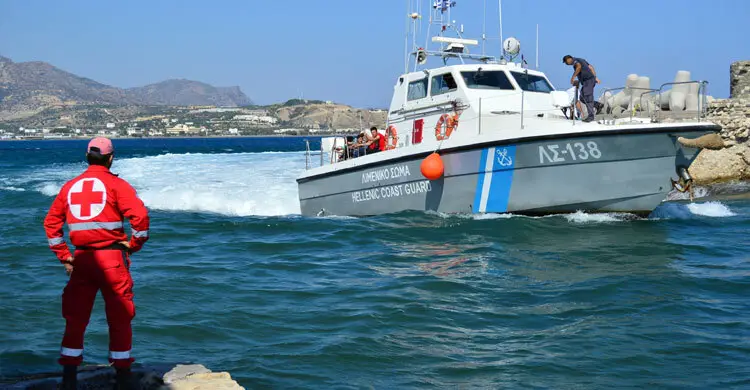 গ্রিস উপকূল থেকে ৫২ অভিবাসনপ্রত্যাশীকে উদ্ধার