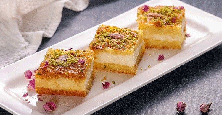 বাড়িতে বানান মধ্যপ্রাচ্যের জনপ্রিয় ডেজার্ট ক্রিম বাসবুসা