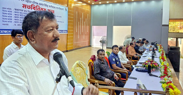 হাওরাঞ্চলে বিদ্যালয় ভবনের মান নিয়ে উপদেষ্টার ক্ষোভ