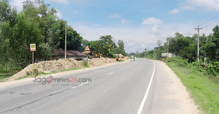 নকশা জটিলতায় থমকে আছে ছয় লেনের কাজ