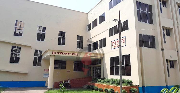 নির্মাণের ১০ বছরেও সেবা মেলে না ৩ কোটি টাকার ট্রমা সেন্টারে