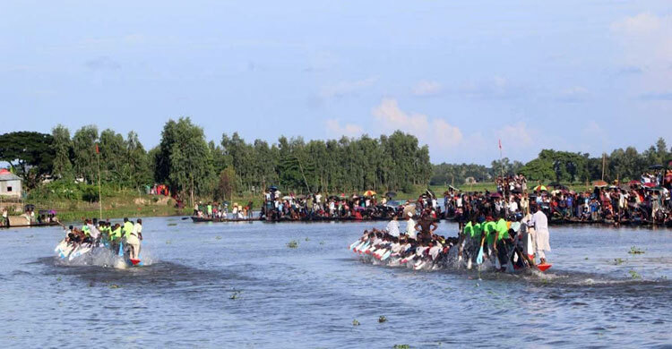 হবিগঞ্জে হয়ে গেলো ঐতিহ্যবাহী নৌকাবাইচ