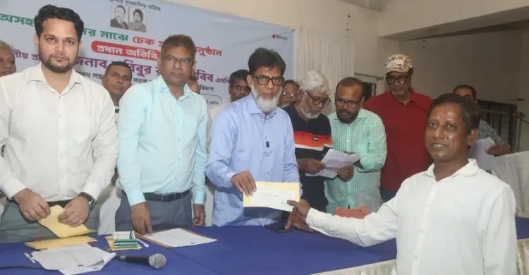 সীমিত সক্ষমতা নিয়েই মানুষের পাশে থাকার চেষ্টা করছি: প্রতিমন্ত্রী হাবিব