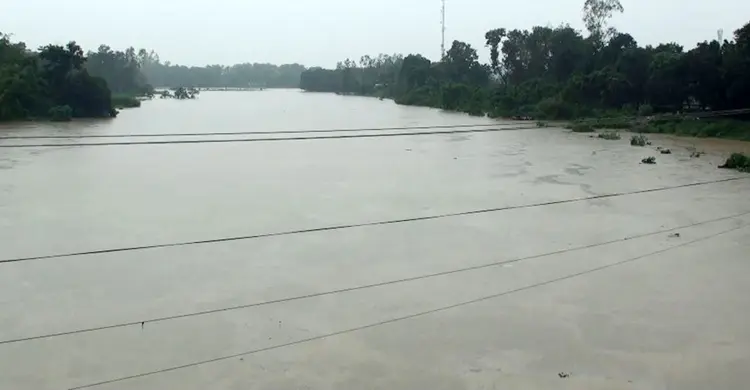হবিগঞ্জে বাড়ছে নদীর পানি, খোয়াই-কুশিয়ারায় বিপৎসীমার উপরে