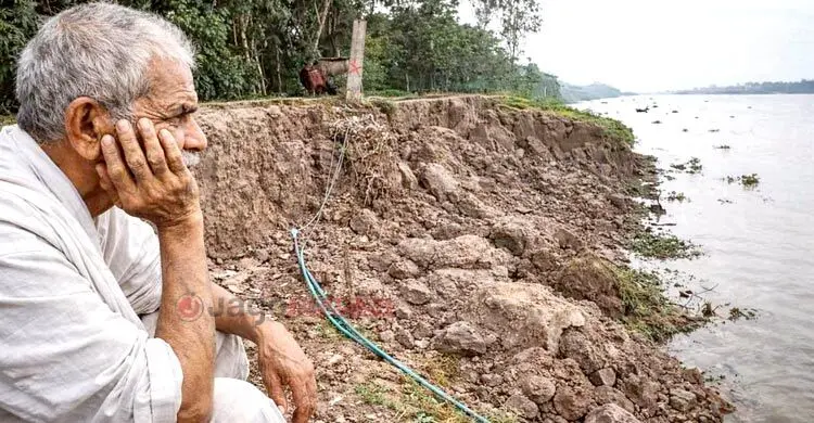 কালনী-কুশিয়ারার পেটে যাচ্ছে শত বছরের জনপদ