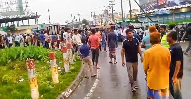 ট্রাকচাপায় সিএনজিচালক নিহত: প্রতিবাদে মহাসড়ক অবরোধ