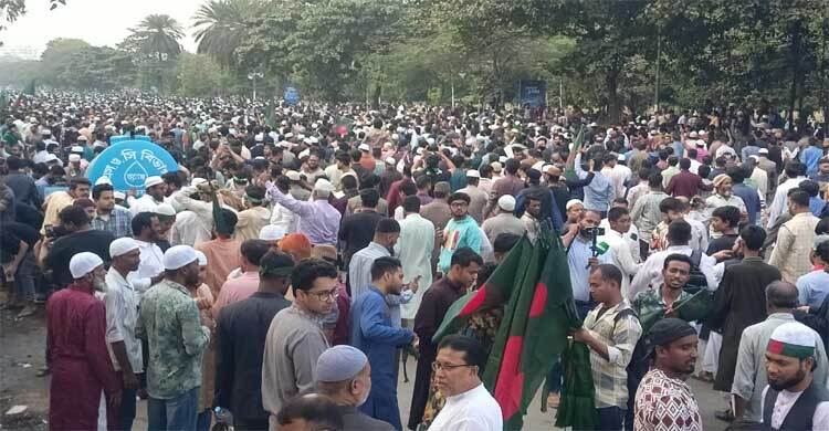 কানায় কানায় পূর্ণ মানিক মিয়া অ্যাভিনিউ