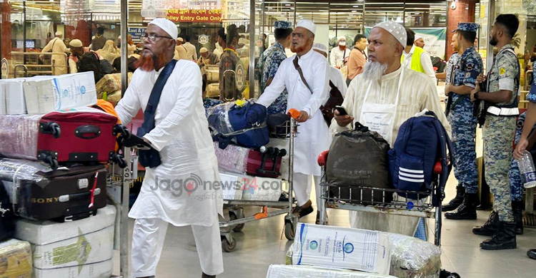 ‘চোখ বন্ধ করলে মসজিদুল হারামের দৃশ্য ভেসে ওঠে’