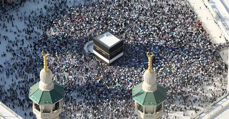 হজযাত্রীদের জন্য ‘হজ ভিসা’ বাধ্যতামূলক করেছে সৌদি