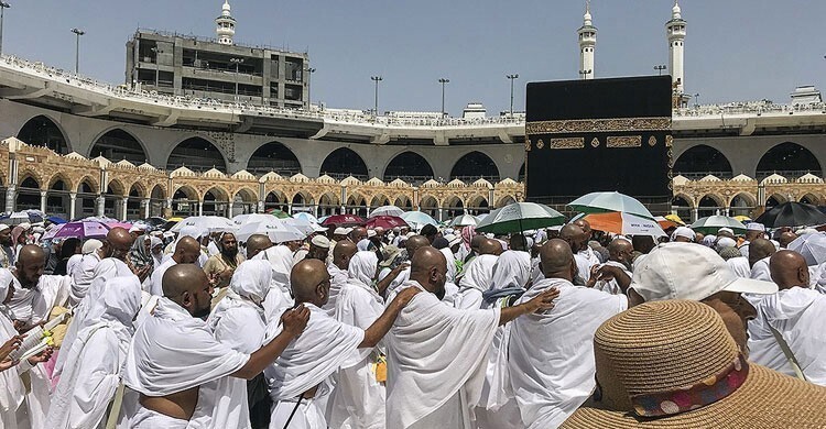 হাজিদের কোরবানিতে অনিয়ম, ৪ হজ এজেন্সিকে শোকজ