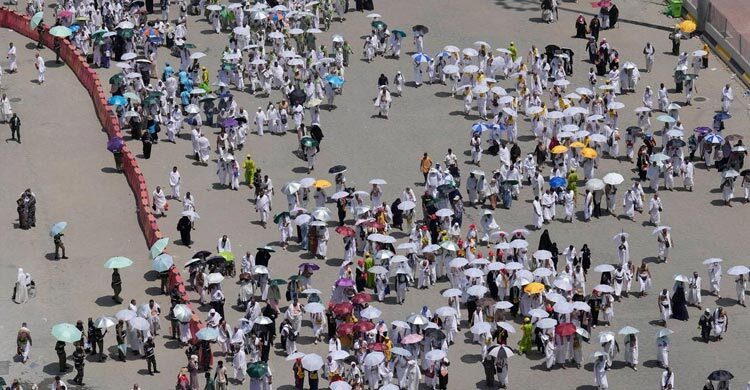 19 Hajj pilgrims die in Saudi Arabia as temperatures rise