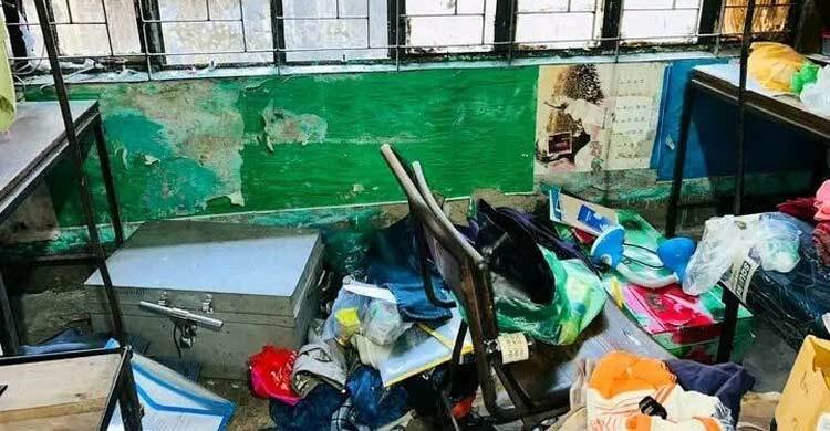 শেকৃবির শেরেবাংলা হলে জানালার গ্রিল কেটে চুরি