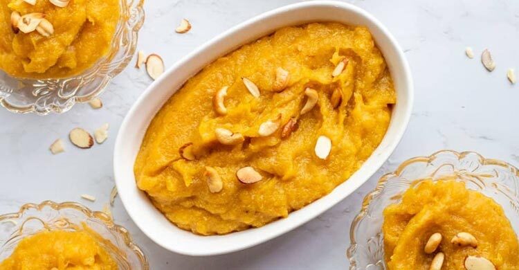 স্বাদে ভিন্নতা আনতে বানিয়ে নিন মিষ্টি কুমড়ার হালুয়া