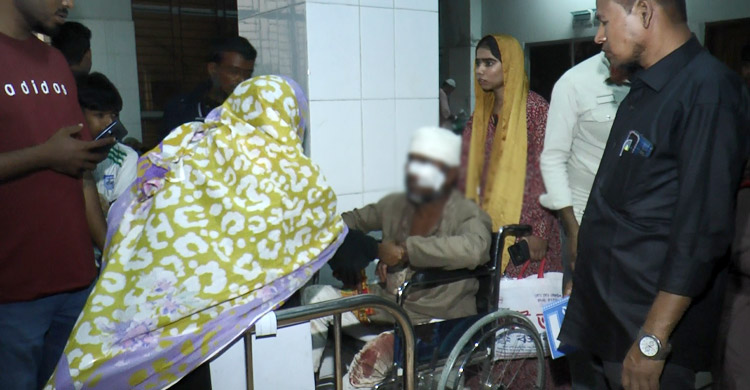 বিয়েবাড়িতে ইউপি সদস্যের নেতৃত্বে হামলা, নারীসহ আহত ১৫