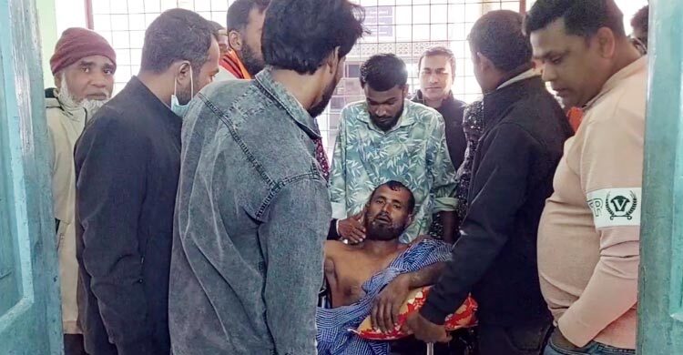 স্বতন্ত্র প্রার্থী ফিরোজের সমর্থকদের ওপর হামলায় আহত ২