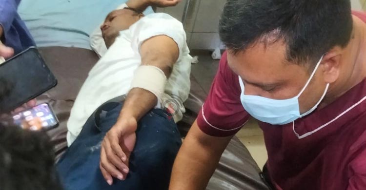 শিক্ষকদের ‘কলম সমর্পণ’ পণ্ড, খায়রুন নাহার লিপিসহ আহত শতাধিক