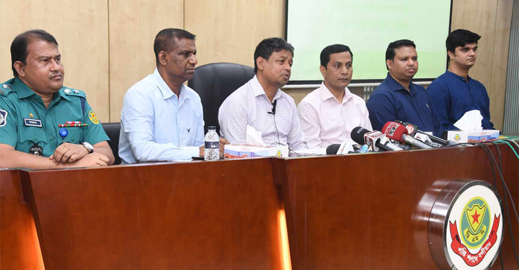 হিরো আলমের ওপর তৃতীয় পক্ষের হামলা কি না তদন্ত করছে ডিবি