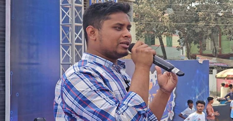 ছাত্ররা ঘরে ফিরে যায়নি, জুলাই শেষ হয়নি: হাসনাত আবদুল্লাহ