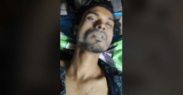 মধ্যরাতে দুর্বৃত্তের ছুরিকাঘাতে গেলো যুবকের প্রাণ