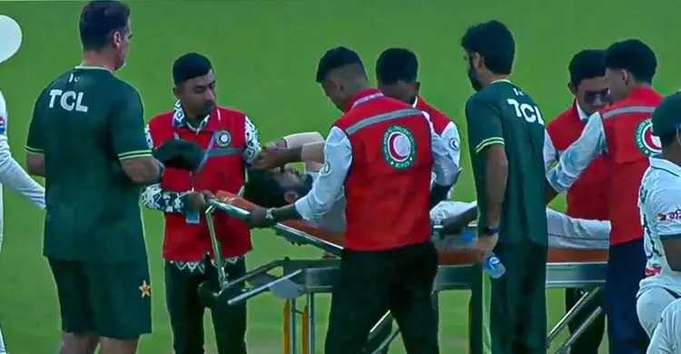 মাথায় আঘাত, স্ট্রেচারে করে মাঠ ছাড়লেন হাসান আলি