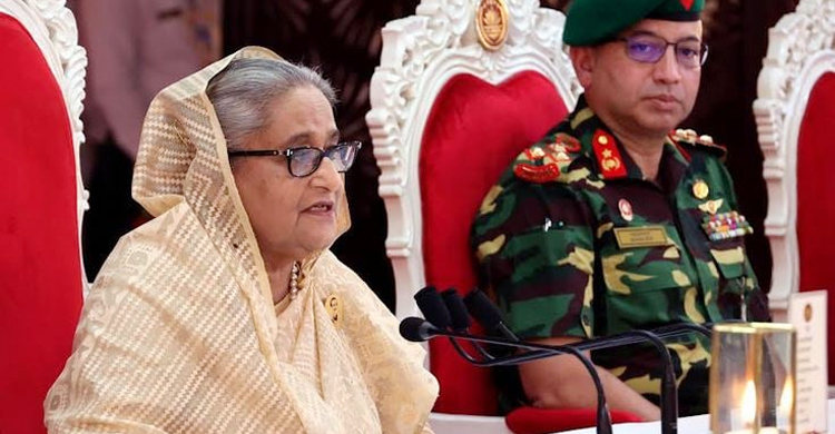 PM lauds armed forces for standing by people at home and abroad