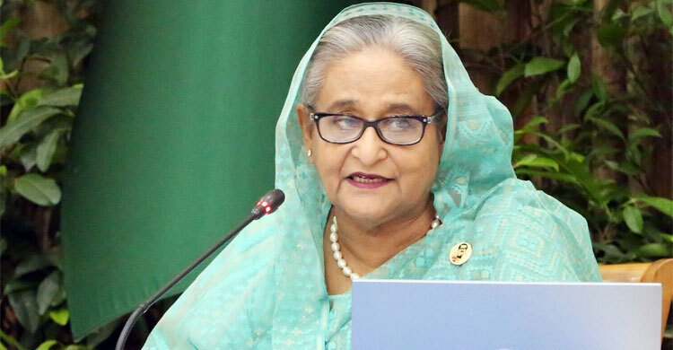 PM arrives in Bangkok