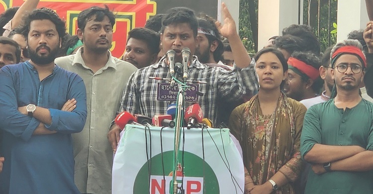 সততা দেখে নেতৃত্ব নির্বাচন করুন: হাসনাত