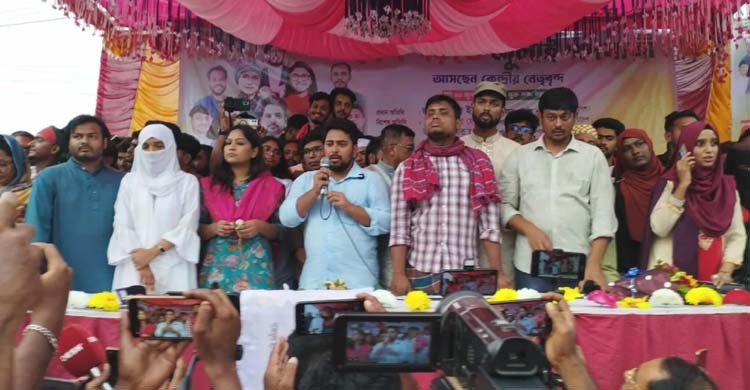 আপনাদেরও লাল কার্ড দেখানো হবে: ইসিকে হাসনাত আব্দুল্লাহ