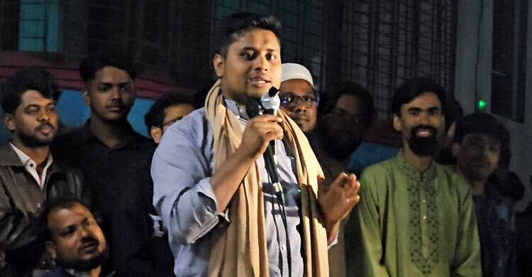 প্রতিদিন হুমকি-ধমকি আসছে, মেরে ফেলবে বলে ভয় দেখাচ্ছে