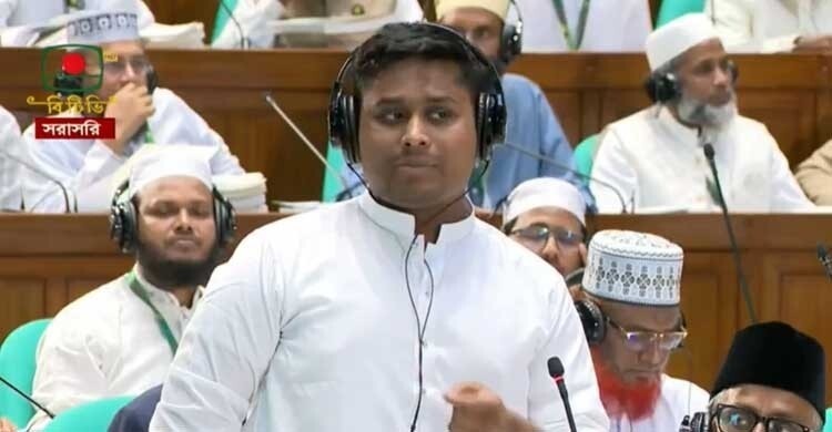 Hasnat criticises lottery admissions; edu minister signals reform