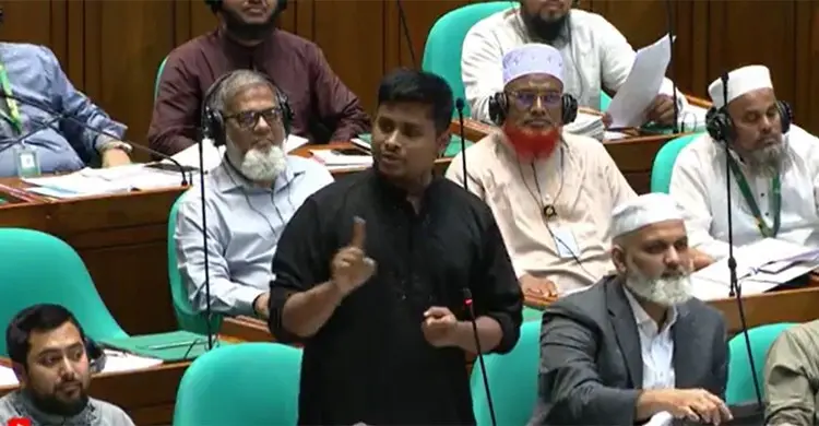 রক্ষণাবেক্ষণে ৭০ হাজার টাকা দেওয়া হয় কিন্তু আমাদের গাড়ি নেই: হাসনাত