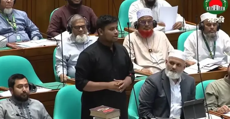 সংসদে বসে লোডশেডিং পাওয়া যাবে না, জনগণের কাছে যেতে হবে: হাসনাত