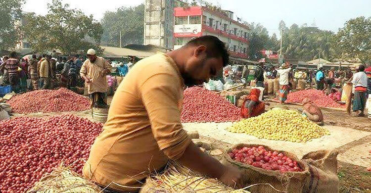 বগুড়ায় এক হাটে সাড়ে ৫৮ লাখ টাকার রাজস্ব হারালো সরকার