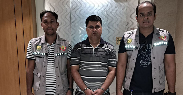 রাজধানীতে কোটি টাকার হেরোইনসহ মাদক কারবারি গ্রেফতার