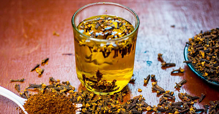 ঘুমানোর আগে লবঙ্গ খাওয়ার উপকারিতা